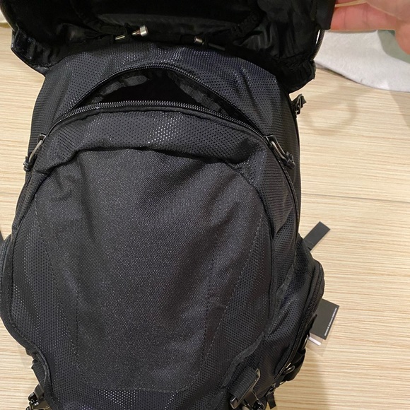 🆕 Oakley Bathroom Sink Backpack Y2K - Picture 5 of 16